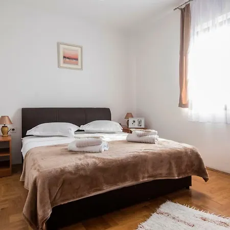 Alloggio per agriturismo Poseidon *