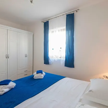 Alloggio per agriturismo Poseidon *